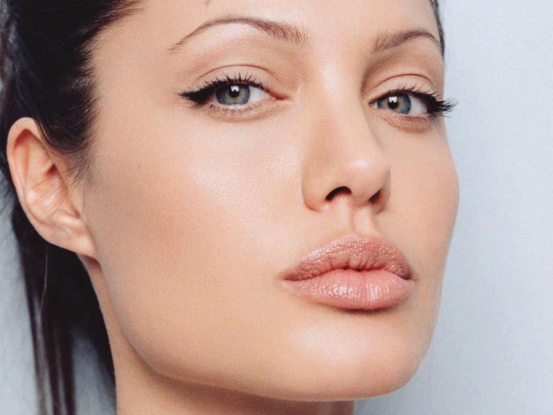 Angelina 1